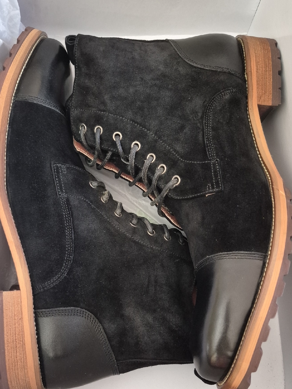 Vintage Foundry Co. Men's Black Leather & Suede Chukka Boots